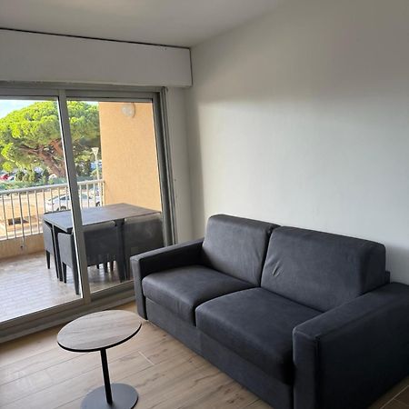 Super Studio Climatise Sur Le Port De Hyeres Apartamento Exterior foto