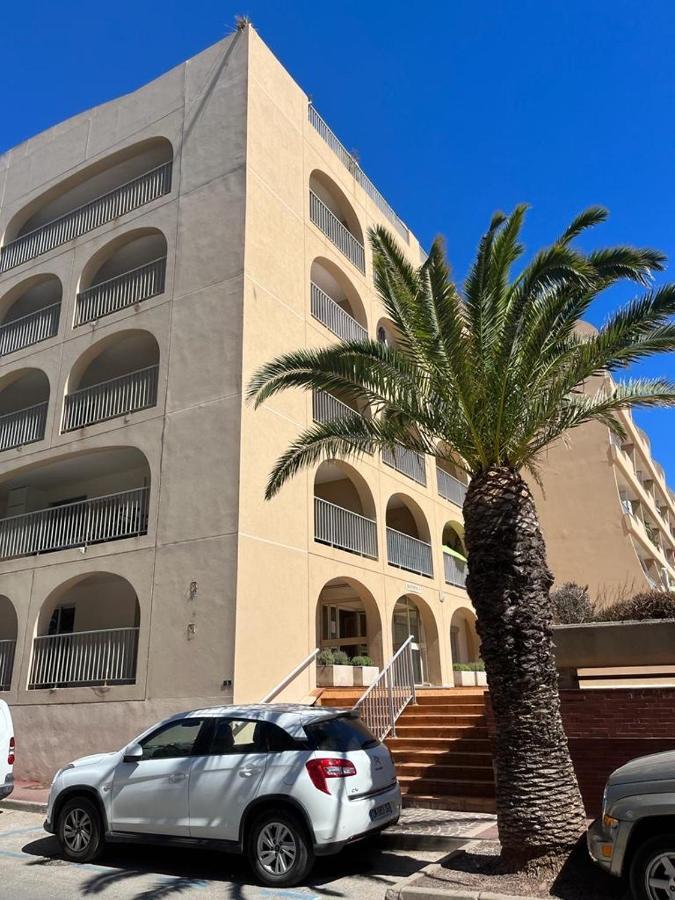 Super Studio Climatise Sur Le Port De Hyeres Apartamento Exterior foto